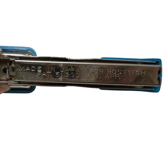 Vintage Bostitch Stapler Model B9 Standard Staples Blue Works 5" Retro Prop Desk - Picture 8 of 13